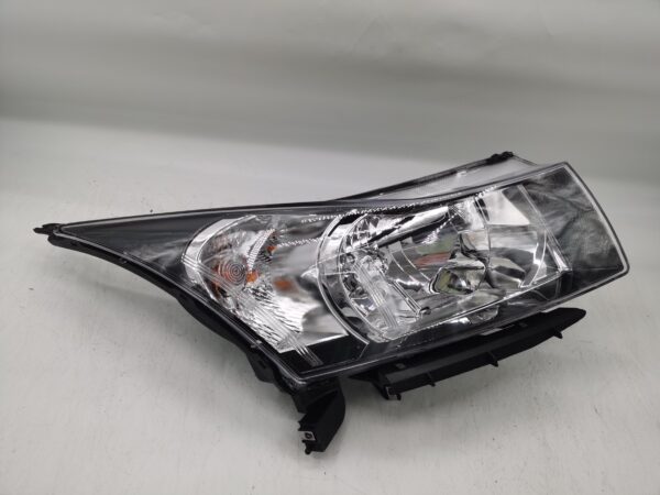 Holden CRUZE 2008-2015 R.H.S HEADLIGHT ASSEMBLY