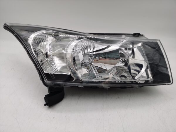 Holden CRUZE 2011-2016 R.H.S HEADLIGHT ASSEMBLY