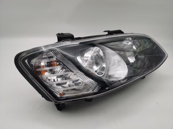 Holden COMMODORE SV6 VE II 2011-2012 LENS HALOGEN R.H.S HEADLIGHT ASSEMBLY