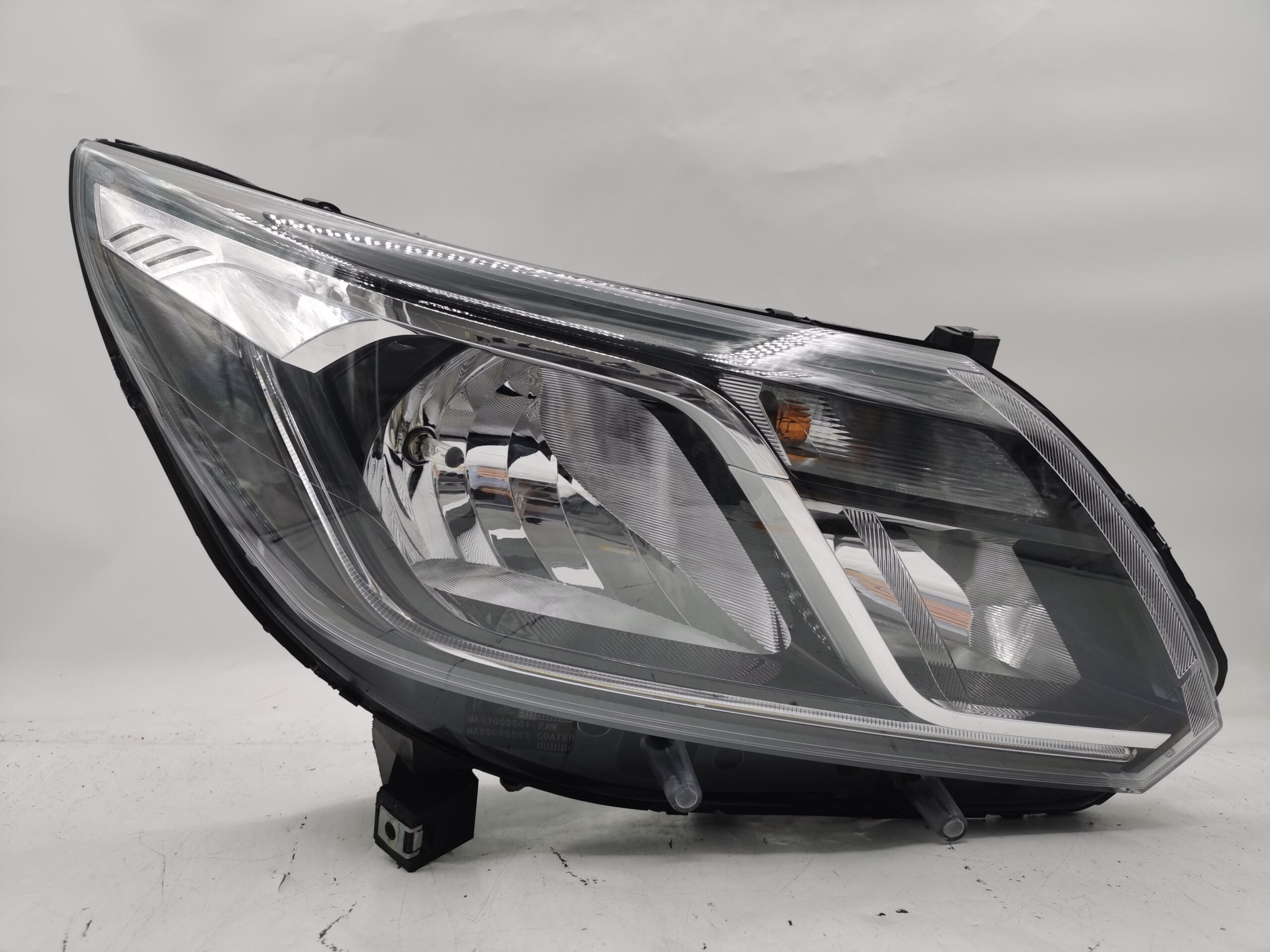 Holden COLORADO 2016-2023 HALOGEN R.H.S Headlight Assembly