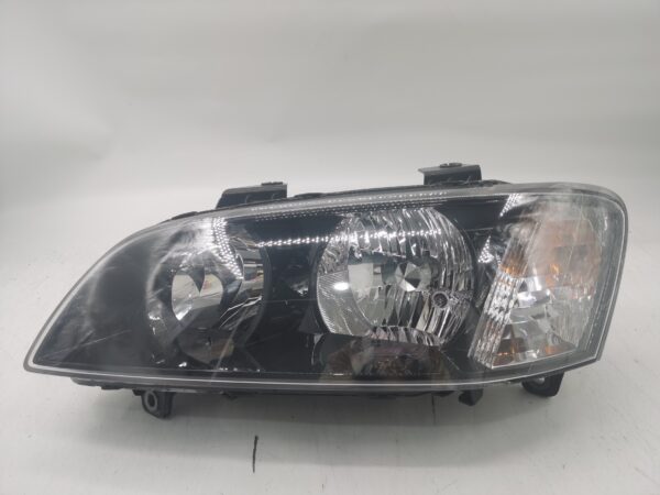 Holden COMMODORE SV6 VE 2007-2010 HALOGEN  L.H.S HEADLIGHT ASSEMBLY