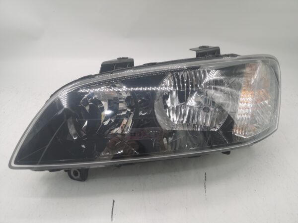 Holden COMMODORE SV6 VE 2007-2010 HALOGEN  L.H.S HEADLIGHT ASSEMBLY