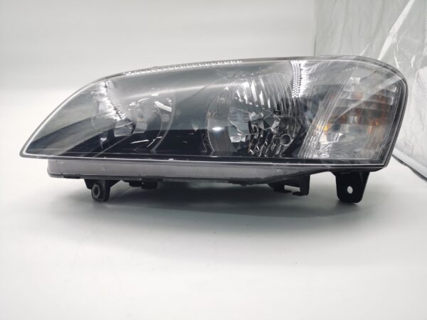 Holden COMMODORE SV6 VE 2007-2010 HALOGEN  L.H.S HEADLIGHT ASSEMBLY