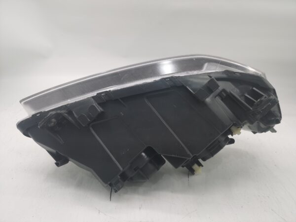 Holden COMMODORE SV6 VE 2007-2010 HALOGEN  L.H.S HEADLIGHT ASSEMBLY