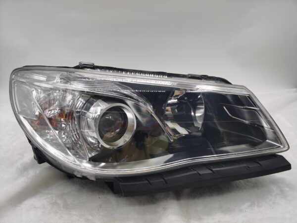 Holden COMMODORE VF SV6 2013-2017 LENS HALOGEN R.H.S HEADLIGHT ASSEMBLY