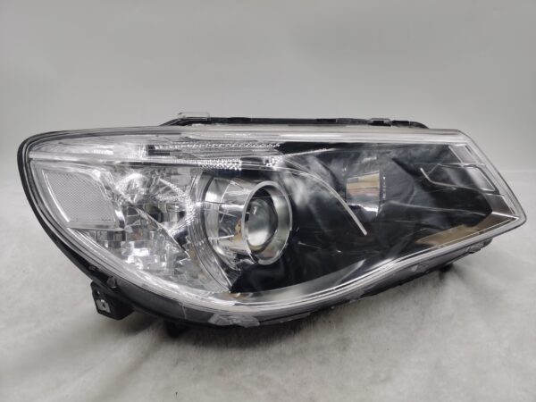 Holden COMMODORE VF SV6 2013-2017 LENS HALOGEN R.H.S HEADLIGHT ASSEMBLY