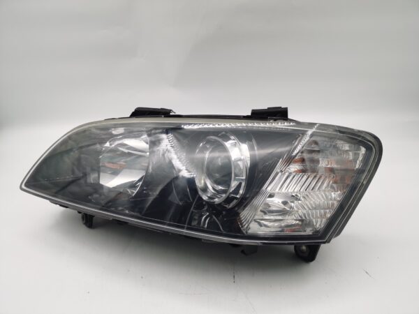 Holden COMMODORE VE 2008 2009 L.H.S HEADLIGHT ASSEMBLY