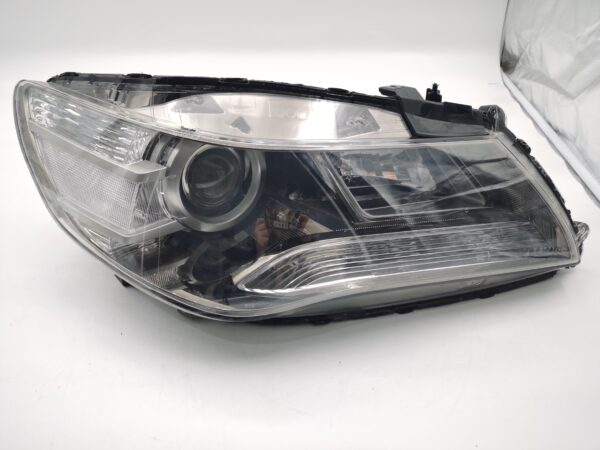 Honda Acura RL 2010 R.H.S HEADLIGHT ASSEMBLY