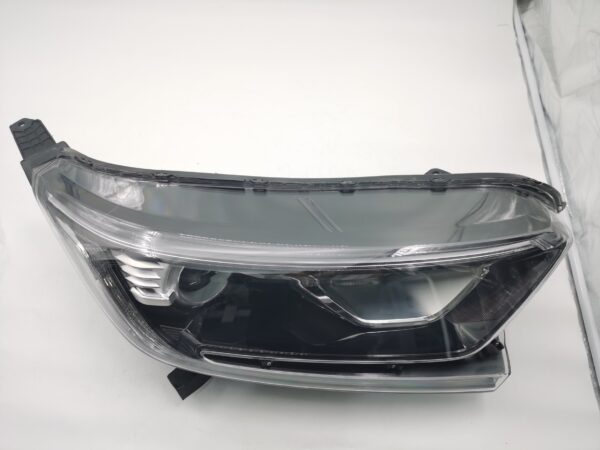 Honda CR-V 2017 R.H.S HEADLIGHT ASSEMBLY