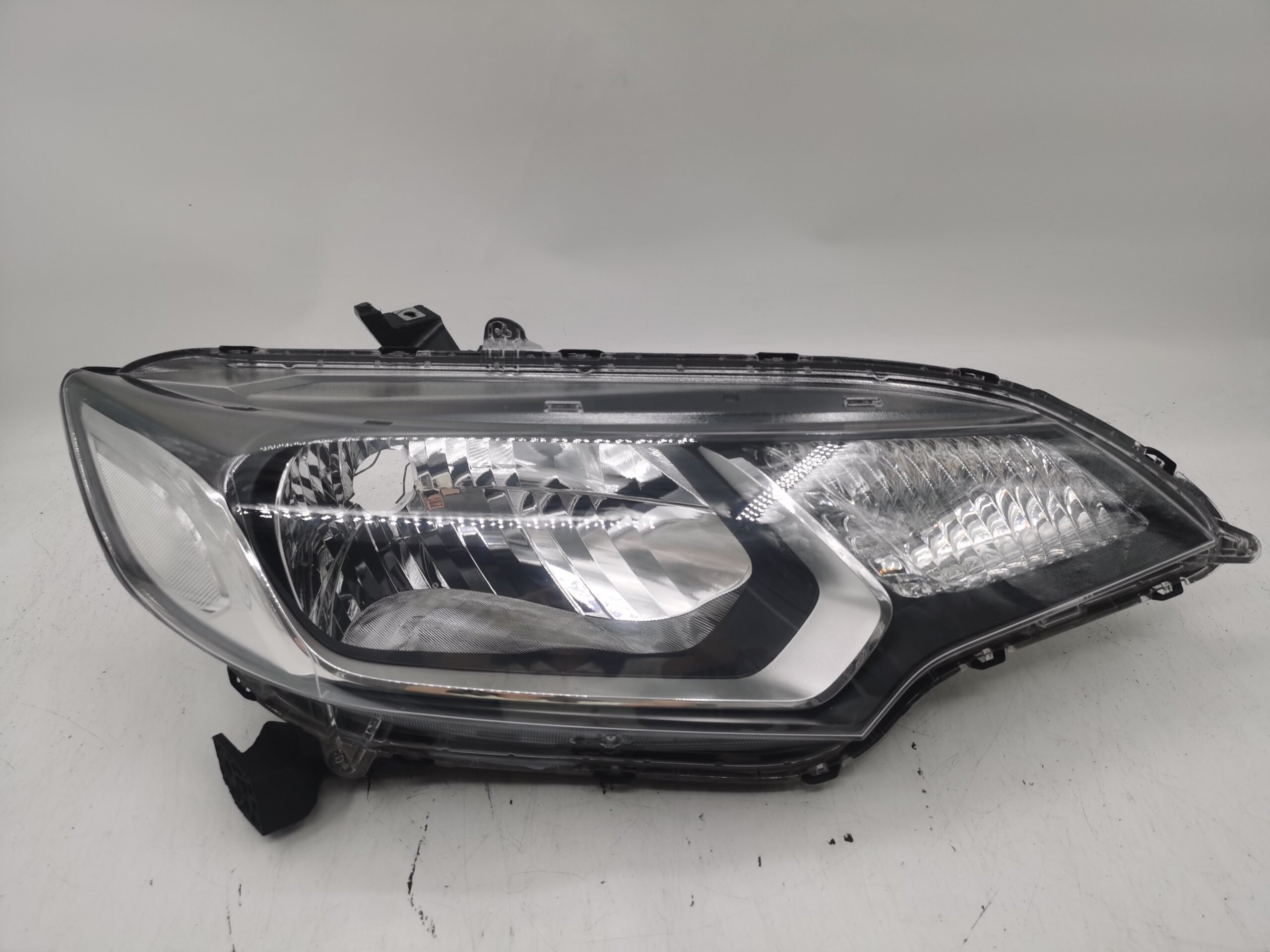 Honda FIT JAZZ 2014-2019 HALOGEN R.H.S Headlight Assembly