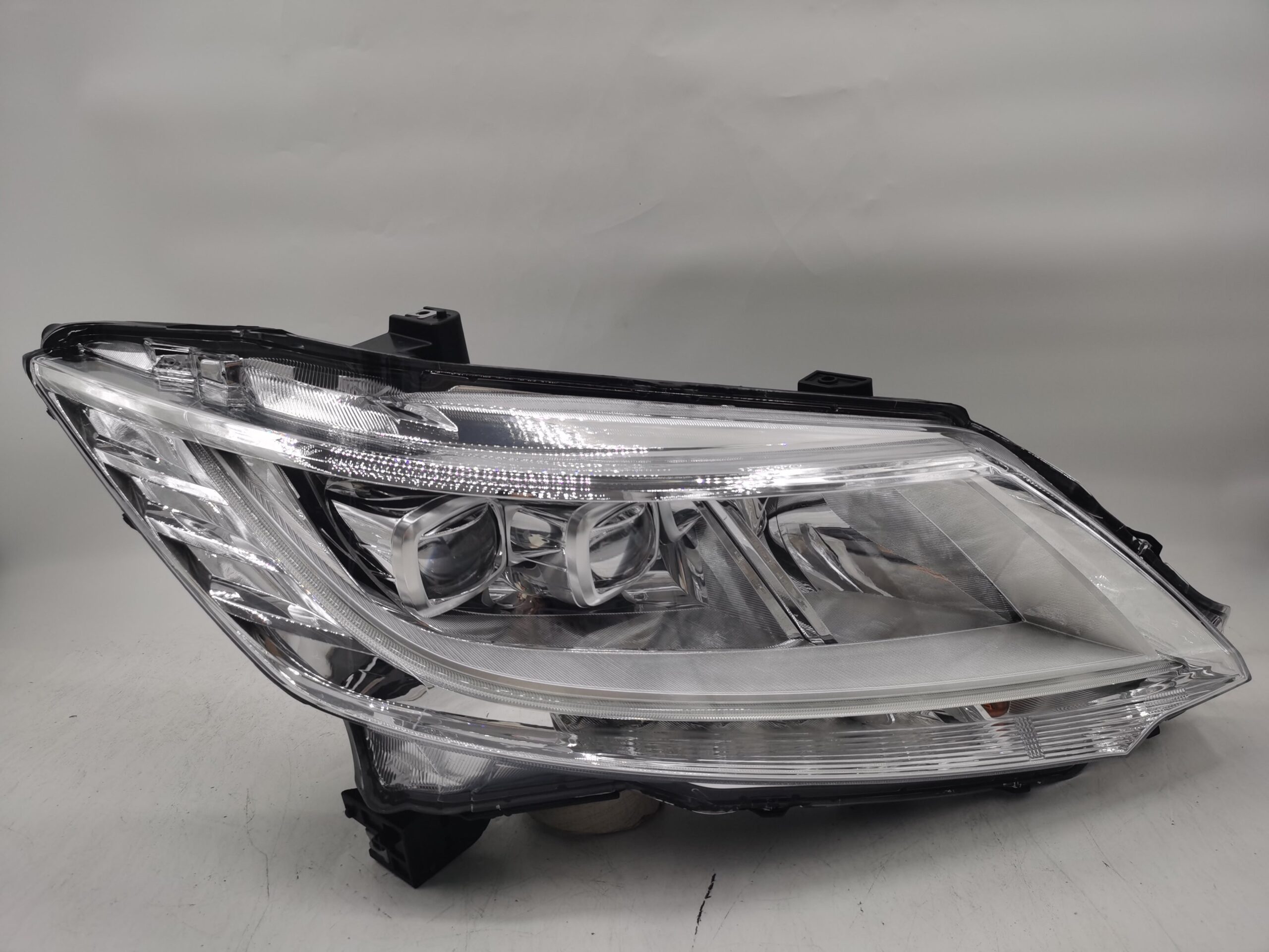 Honda ODYSSEY DBA-RC1 2015-2017 LED R.H.S HEADLIGHT ASSEMBLY