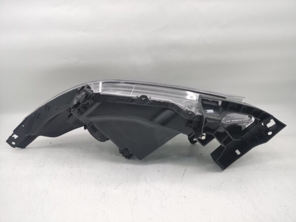 Honda HR-V 2015-2018 HALOGEN R.H.S HEADLIGHT ASSEMBLY