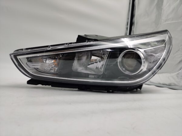 Hyundai I30 GO 2017-2019 HALOGEN L.H.S HEADLIGHT ASSEMBLY