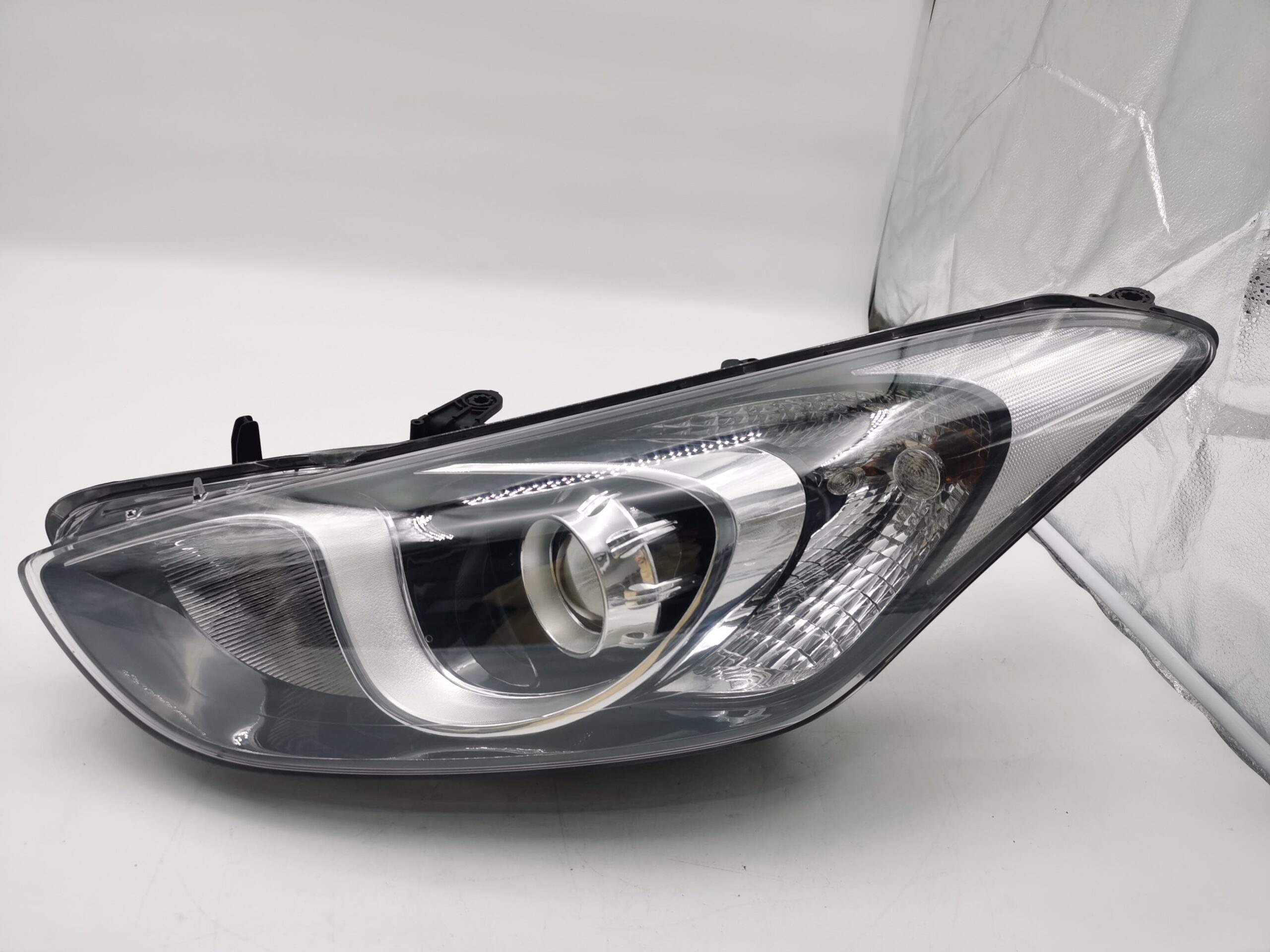 Hyundai ELANTRA 2011-2013 L.H.S HEADLIGHT ASSEMBLY