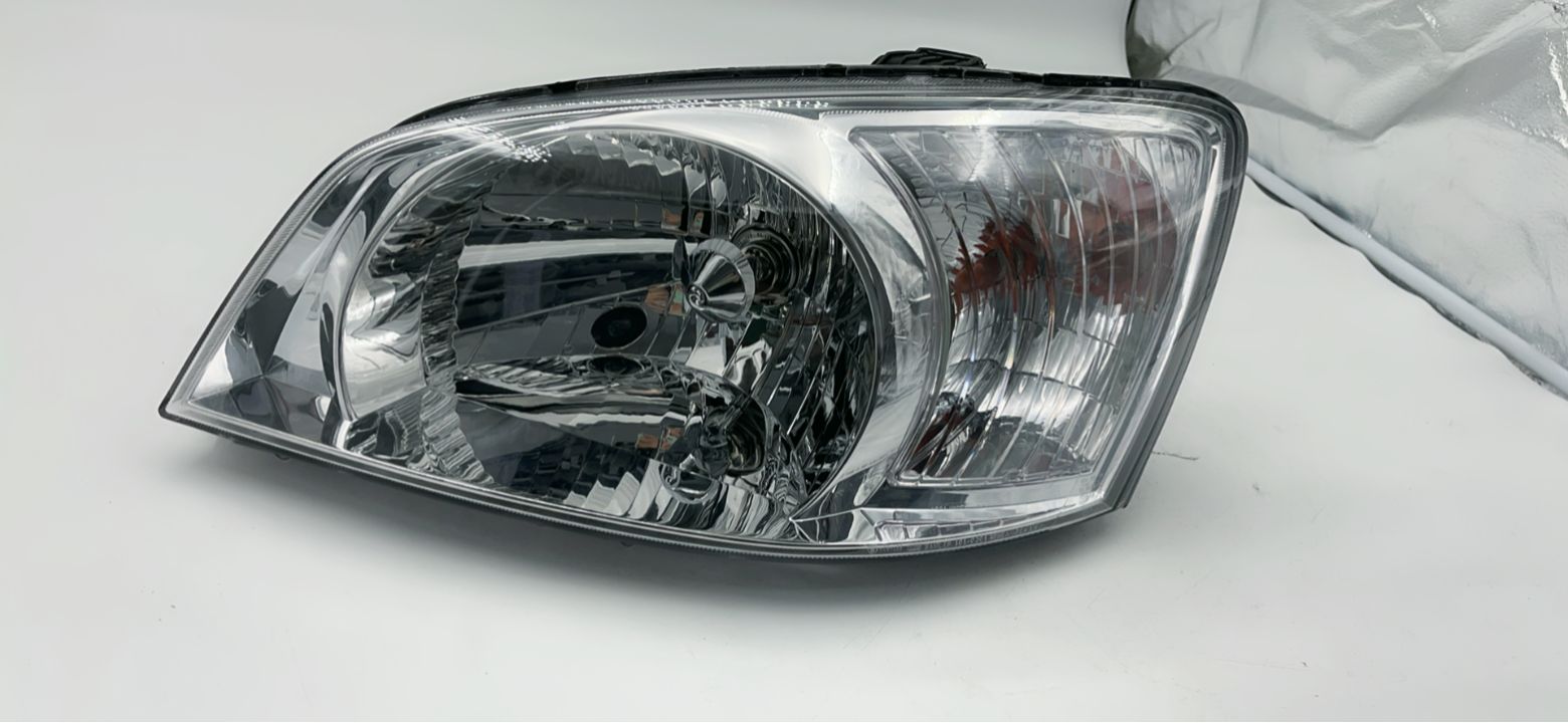 Hyundai GETZ 2010 L.H.S HEADLIGHT ASSEMBLY