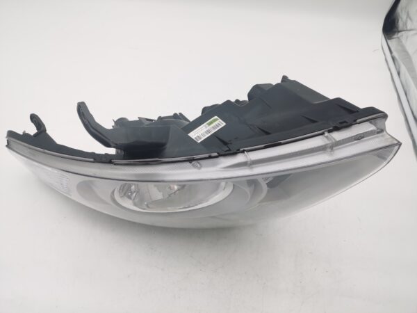 Hyundai IMAX TQ-W 2007-2017 HALOGEN R.H.S HEADLIGHT ASSEMBLY