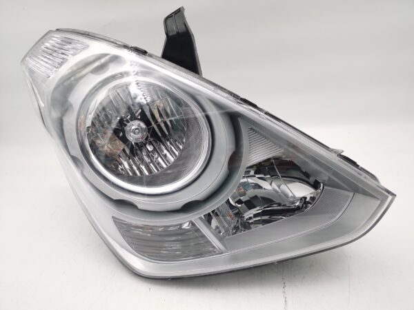 Hyundai IMAX TQ-W 2007-2017 HALOGEN R.H.S HEADLIGHT ASSEMBLY