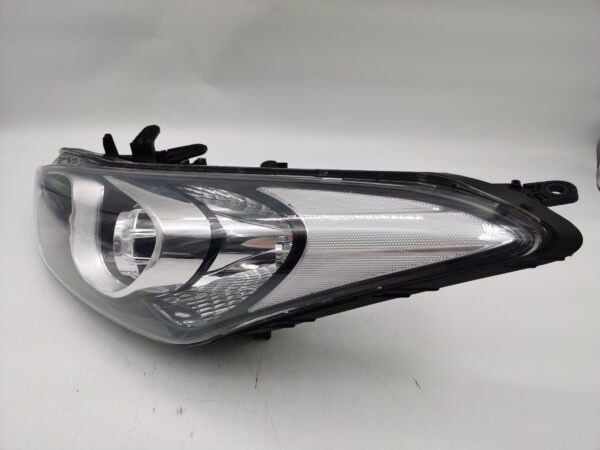 Hyundai I30 GD 2012-2016 HALOGEN L.H.S HEADLIGHT ASSEMBLY