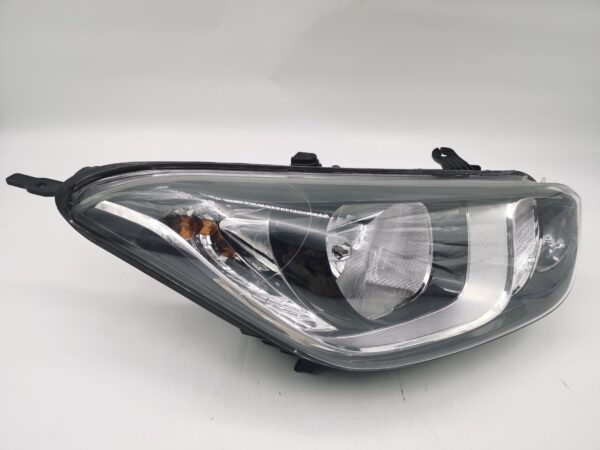 Hyundai I20 2012-2014 HALOGEN R.H.S HEADLIGHT ASSEMBLY