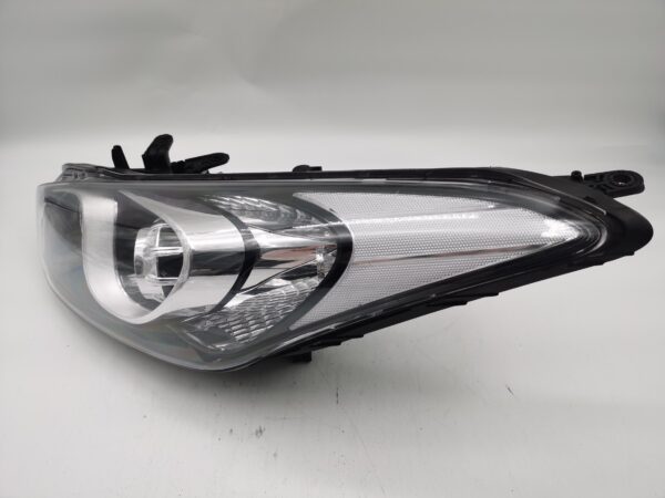 Hyundai I30 GD 2012-2016 HALOGEN L.H.S HEADLIGHT ASSEMBLY