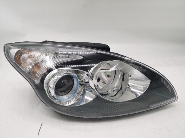 Hyundai I30 SX FD 2007-2011  HALOGEN R.H.S HEADLIGHT ASSEMBLY