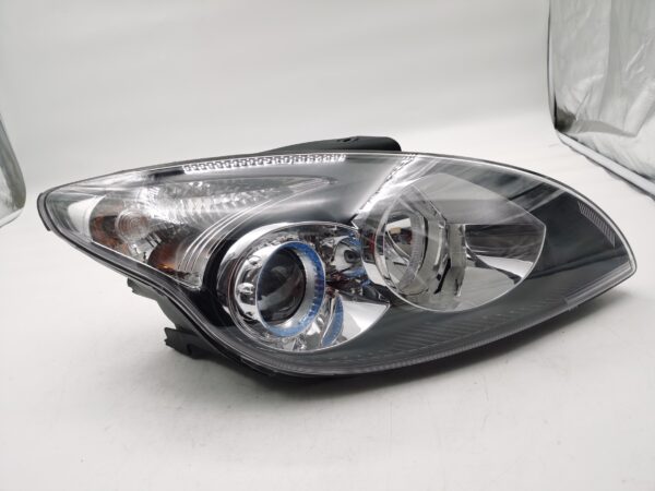 Hyundai I30 SX FD 2007-2011 HALOGEN R.H.S HEADLIGHT ASSEMBLY