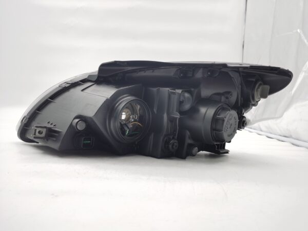 Hyundai I30 SX FD 2007-2011 HALOGEN R.H.S HEADLIGHT ASSEMBLY