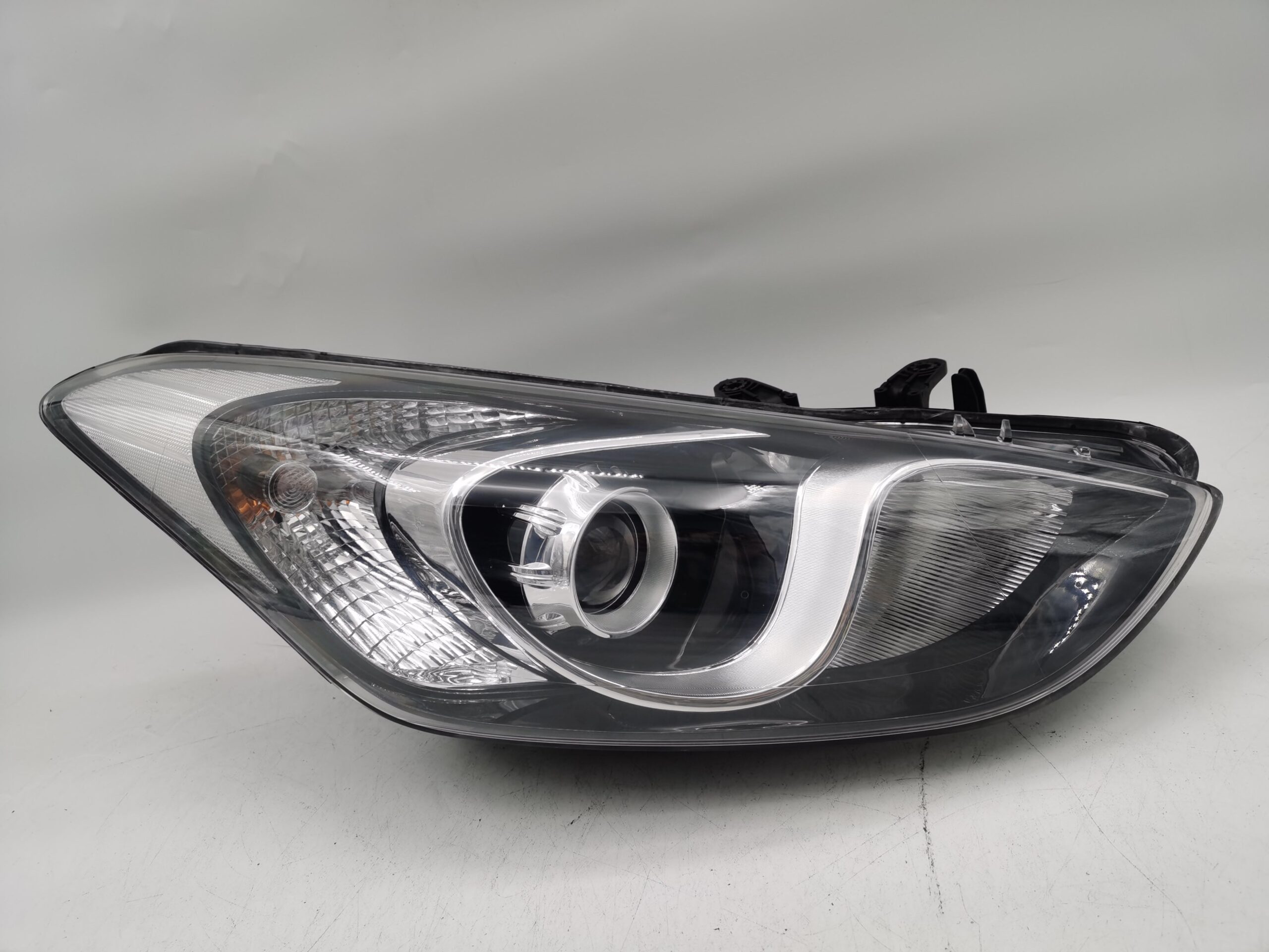 Hyundai I30 GD 2012-2016 HALOGEN R.H.S HEADLIGHT ASSEMBLY