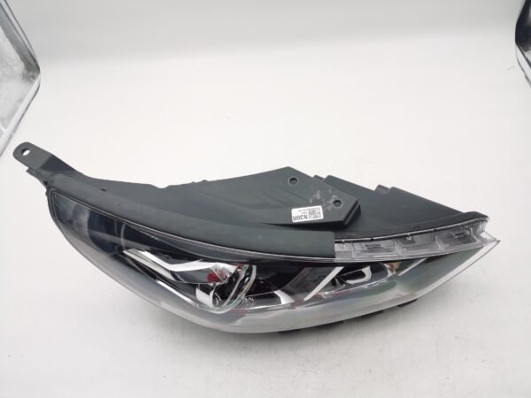 Hyundai I30 2017 R.H.S HEADLIGHT ASSEMBLY