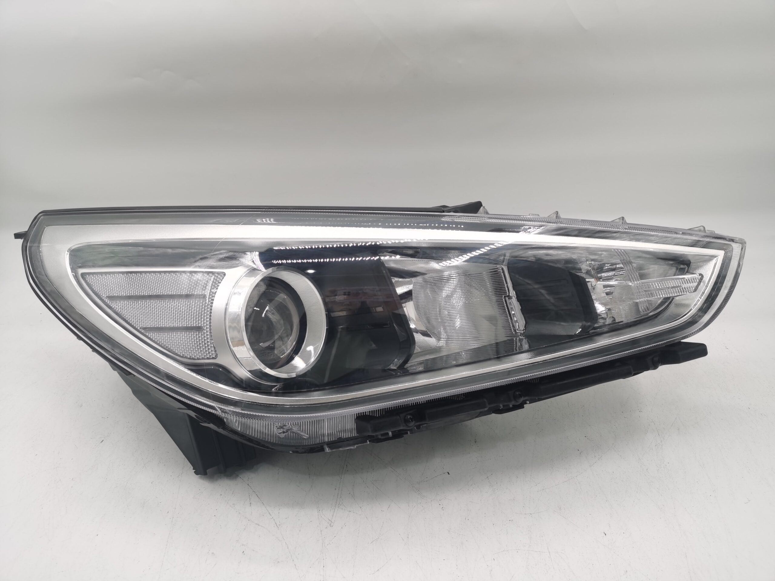 Hyundai I30 GO 2017-2019 HALOGEN R.H.S HEADLIGHT ASSEMBLY