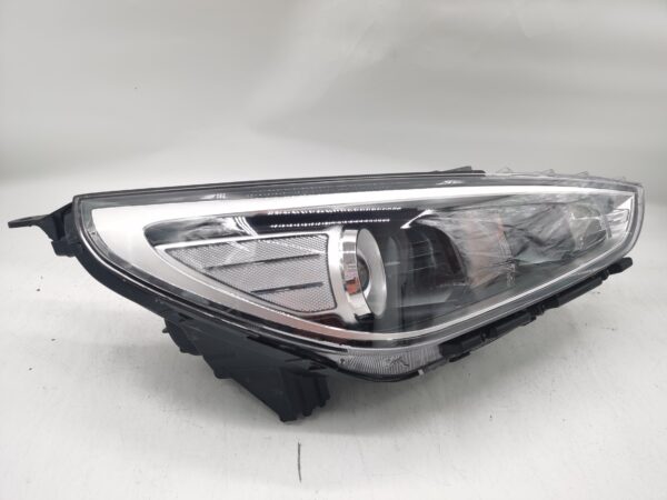 Hyundai I30 GO 2017-2019 HALOGEN R.H.S HEADLIGHT ASSEMBLY