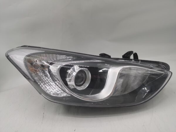 Hyundai I30 GD 2012-2016 HALOGEN R.H.S Headlight Assembly