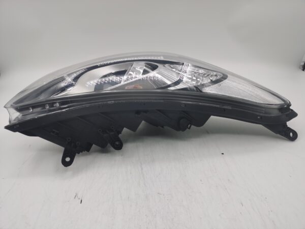 Hyundai I30 GD 2012-2016 HALOGEN R.H.S Headlight Assembly