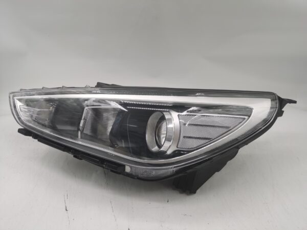 Hyundai I30 GO 2017-2019 HALOGEN L.H.S Headlight Assembly