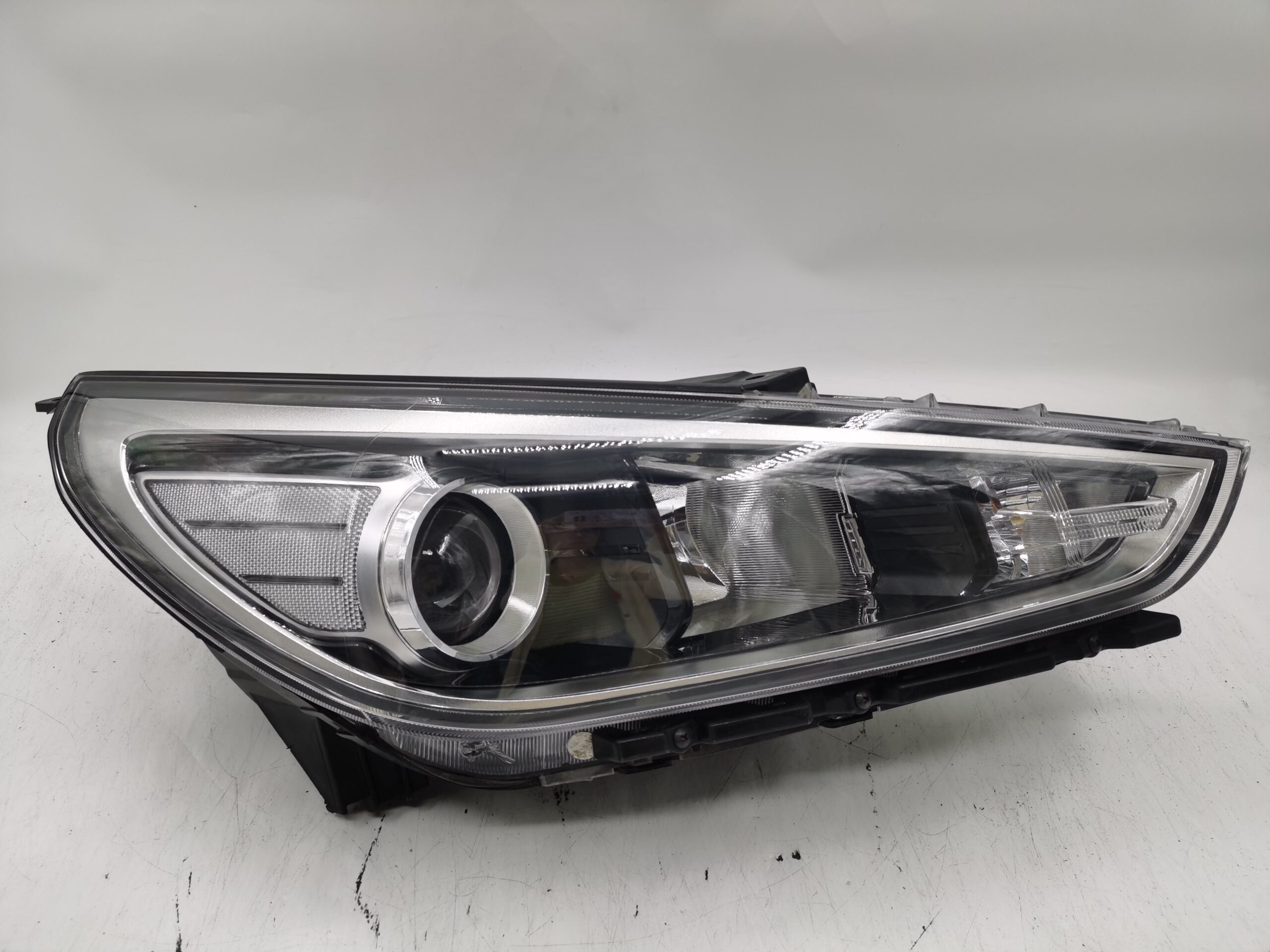 Hyundai I30 GO 2017-2019 HALOGEN R.H.S Headlight Assembly