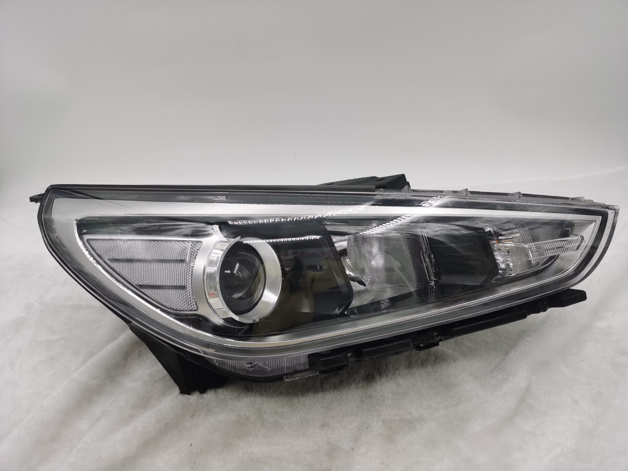 Hyundai I30 GO 2017-2019 HALOGEN R.H.S Headlight Assembly