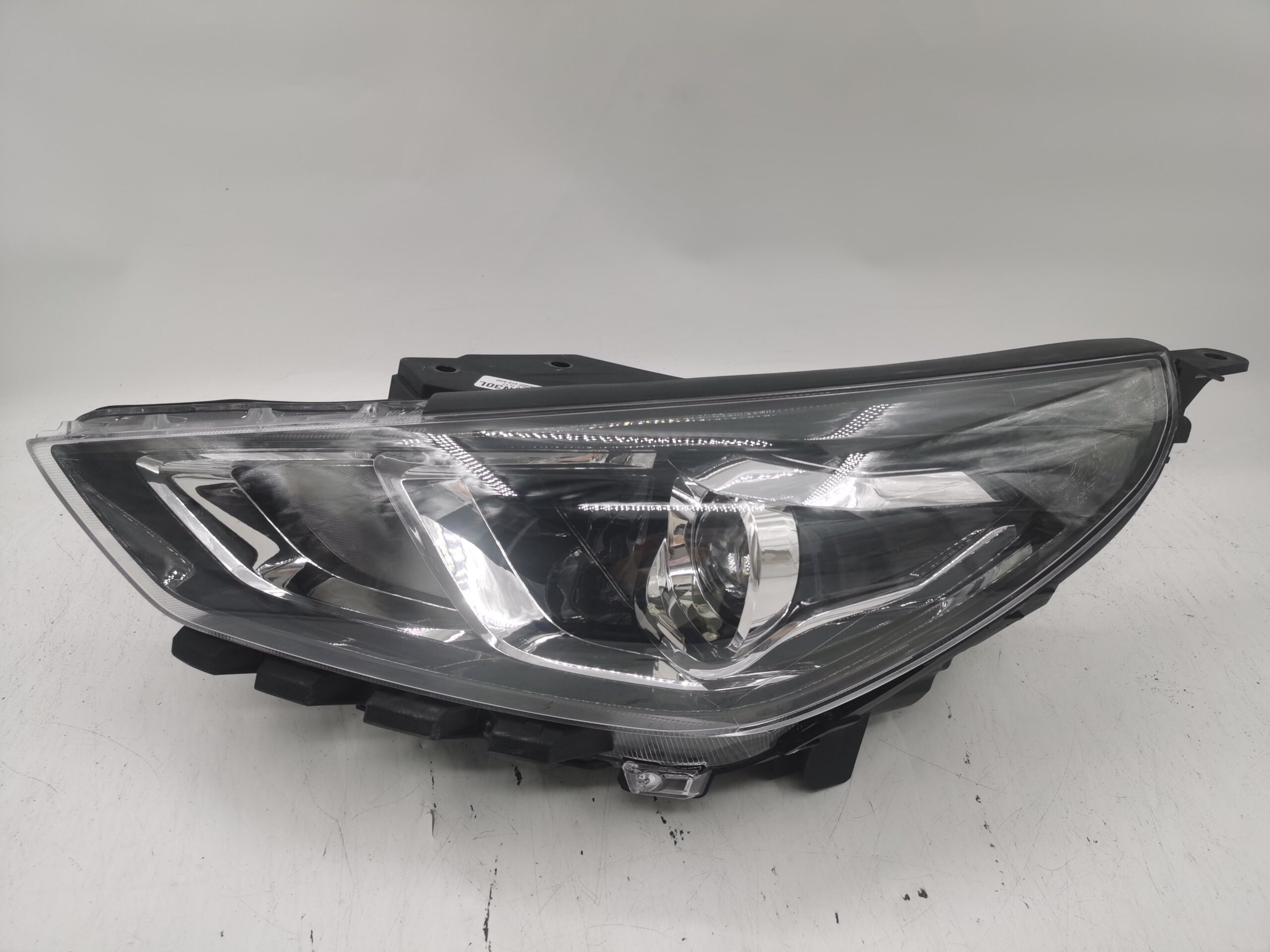 Hyundai I30 HATCH 2020-2023 HALOGEN L.H.S Headlight Assembly