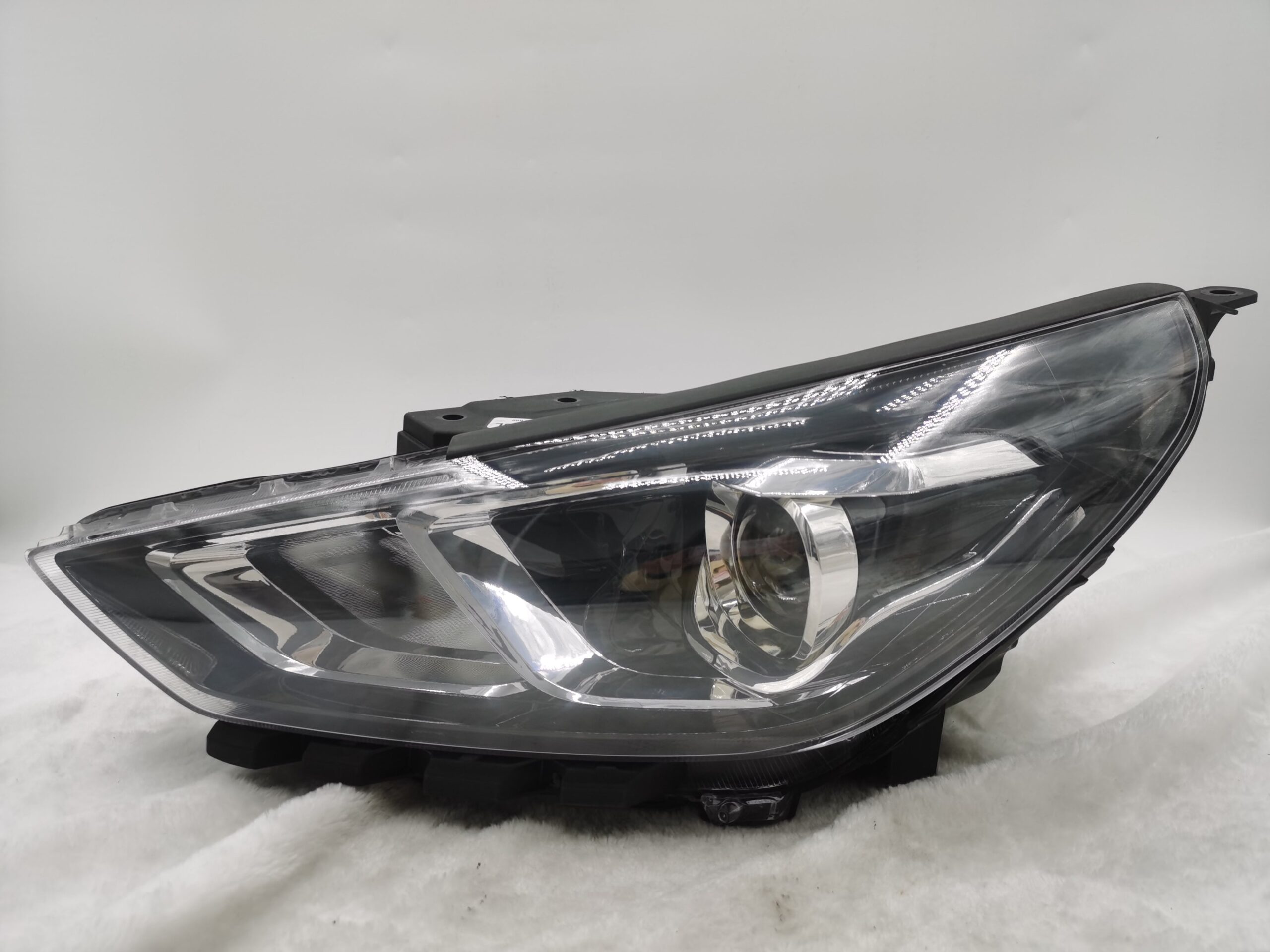 Hyundai I30 HATCH 2020-2023 HALOGEN L.H.S Headlight Assembly