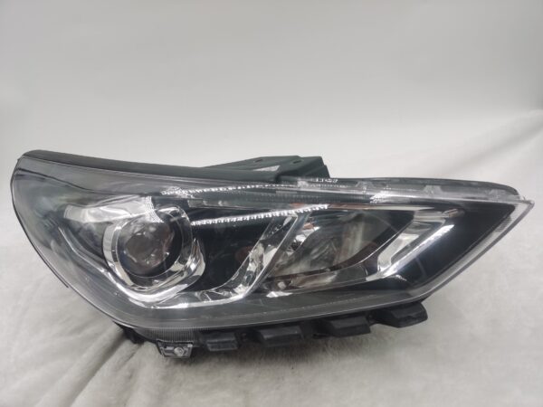 Hyundai I30 HATCH 2020-2023 HALOGEN R.H.S Headlight Assembly