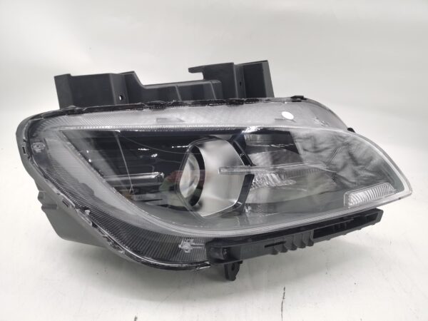 Hyundai KONA 2021-2023 HALOGEN R.H.S HEADLIGHT ASSEMBLY