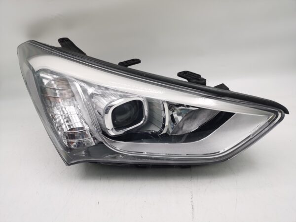 Hyundai SANTA 2008-2017 R.H.S HEADLIGHT ASSEMBLY