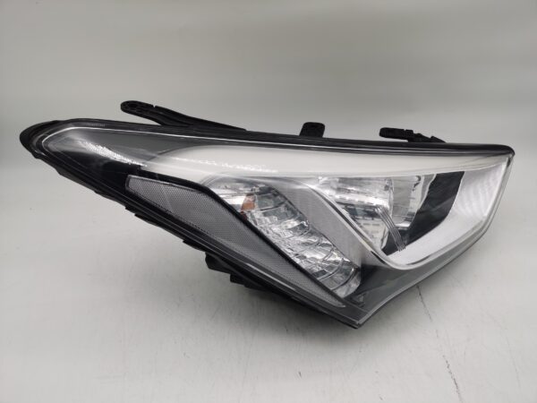 Hyundai SANTA 2008-2017 R.H.S HEADLIGHT ASSEMBLY