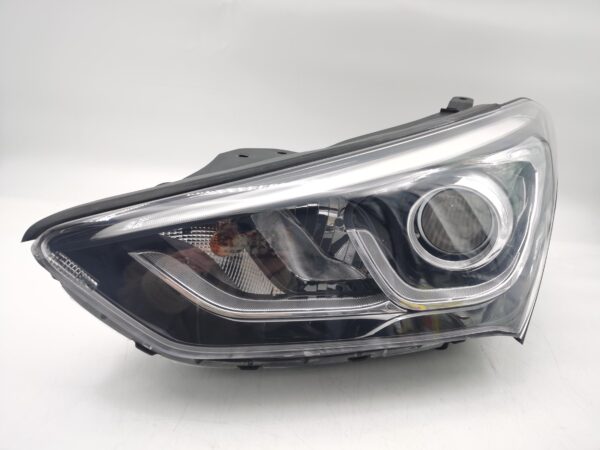 Hyundai SANTA 2012-2017 L.H.S HEADLIGHT ASSEMBLY