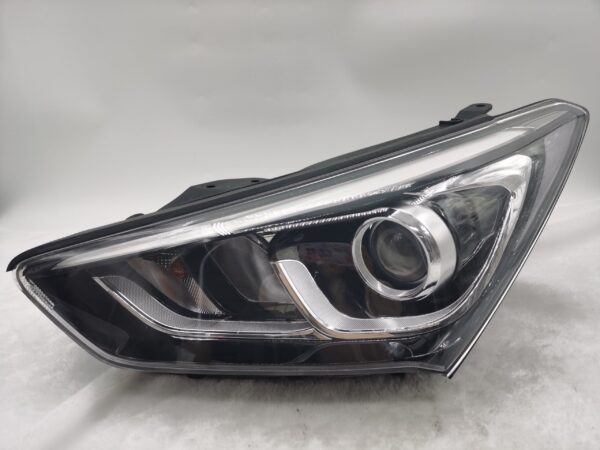 Hyundai SANTA FE X 2016-2018 HALOGEN L.H.S HEADLIGHT ASSEMBLY