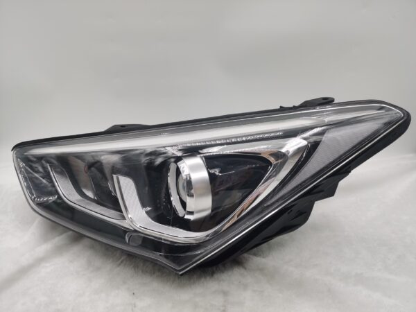 Hyundai SANTA FE X 2016-2018 HALOGEN L.H.S HEADLIGHT ASSEMBLY