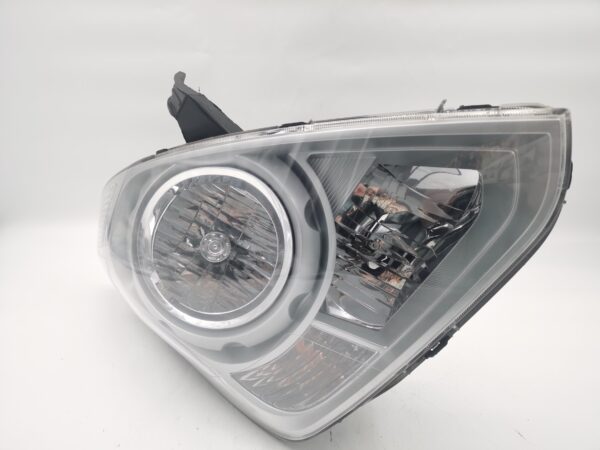 Hyundai IMAX ILOAD TQ-W 2007-2017 HALOGEN R.H.S HEADLIGHT ASSEMBLY