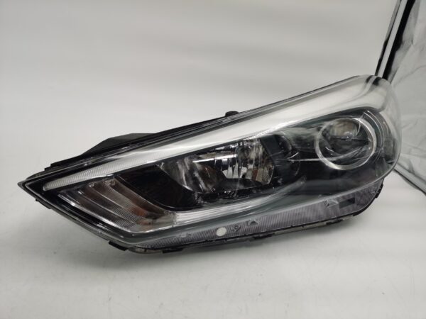 Hyundai TUCSON XG 2015-2017 HALOGEN L.H.S HEADLIGHT ASSEMBLY