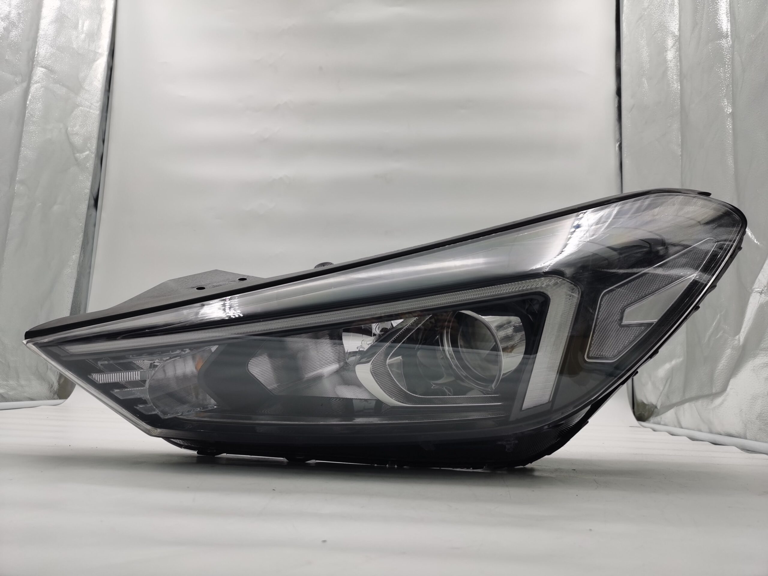 Hyundai TUCSON III 2018-2020 HALOGEN L.H.S HEADLIGHT ASSEMBLY