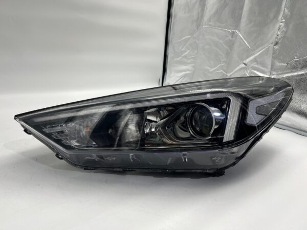 Hyundai TUCSON III 2018-2020 HALOGEN L.H.S HEADLIGHT ASSEMBLY