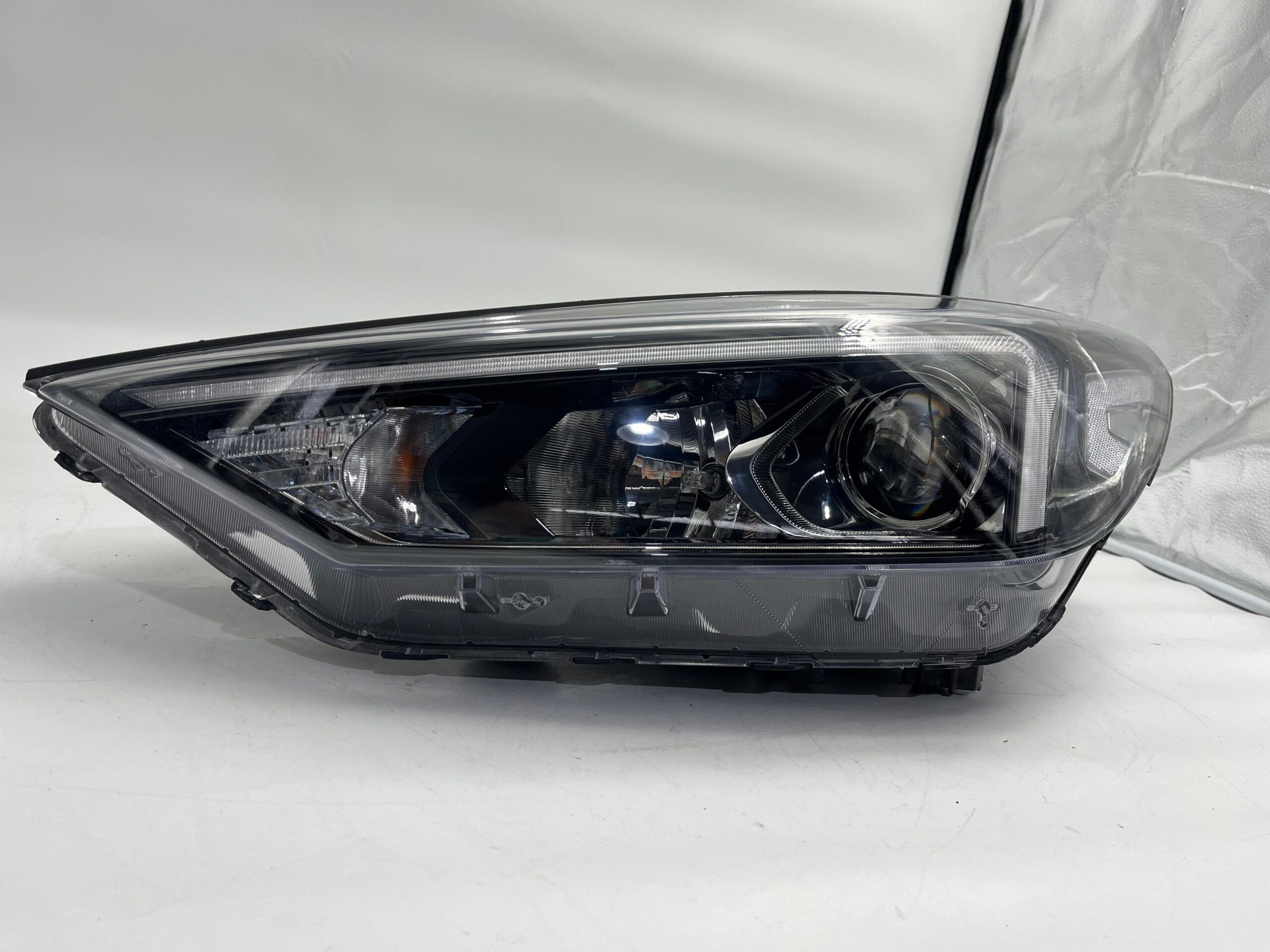 Hyundai TUCSON III 2018-2020 HALOGEN L.H.S HEADLIGHT ASSEMBLY